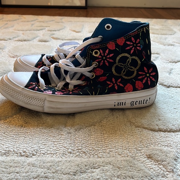 Converse Mi Gente Collection - Picture 3 of 6